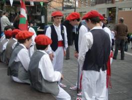 DANTZA TALDEAK